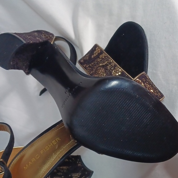MARC FISHER 4 IN . HEELS 👠 EVENING WEAR BLACK AND GOLD - Picture 4 of 5